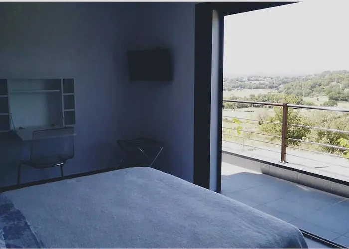 Takamaka Bed & Breakfast 3*