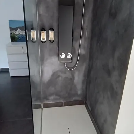 Takamaka Bed & Breakfast 3*