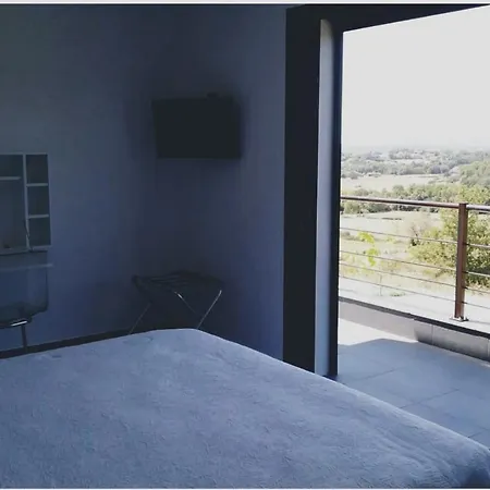 Takamaka Bed & Breakfast 3*